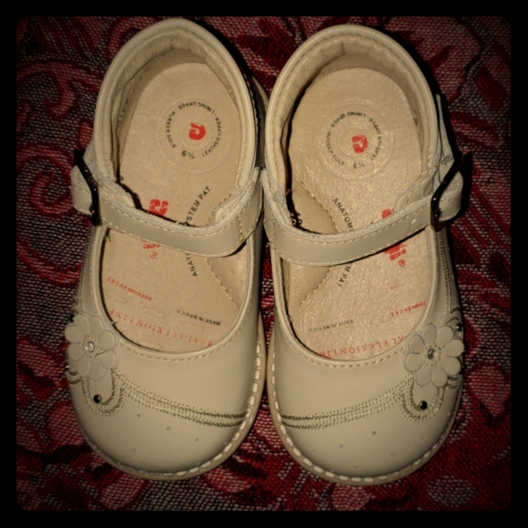 Little Girl Shoes Taupe in Color - Picture 6 of 6